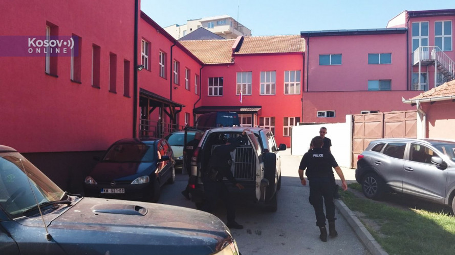 Policija