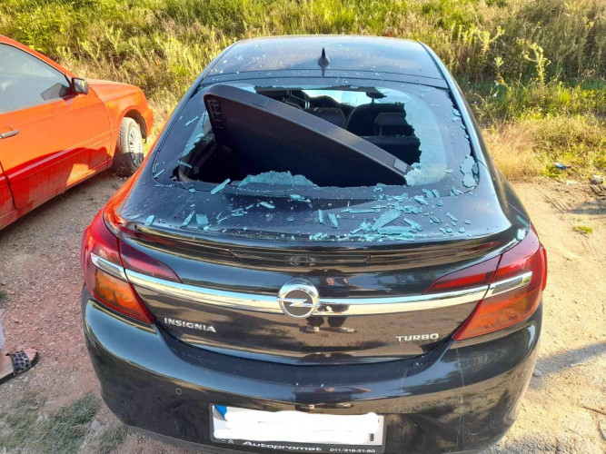 Razbijen automobil Davora Petkovića