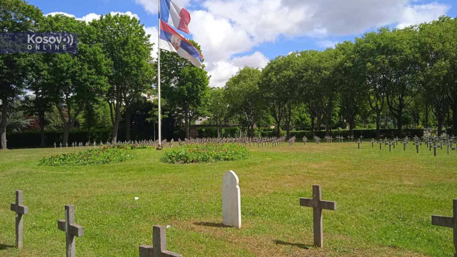 Srpsko vojničko groblje kod Pariza gde je sahranjen Esad-paša