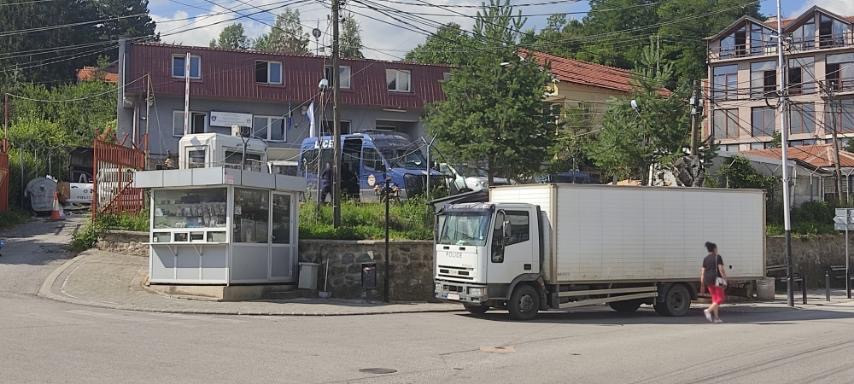 Pripadnici Rosu upali su na četiri lokacije u Štrpcu