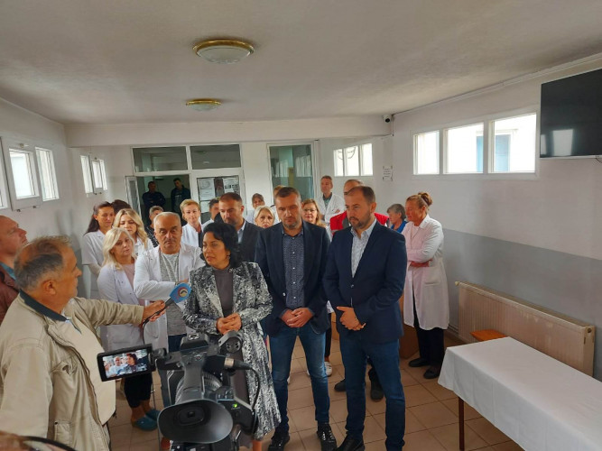 Ljiljana Šubarić uručila medicinsku opremu Ljiljana Šubarić uručila medicinsku opremu