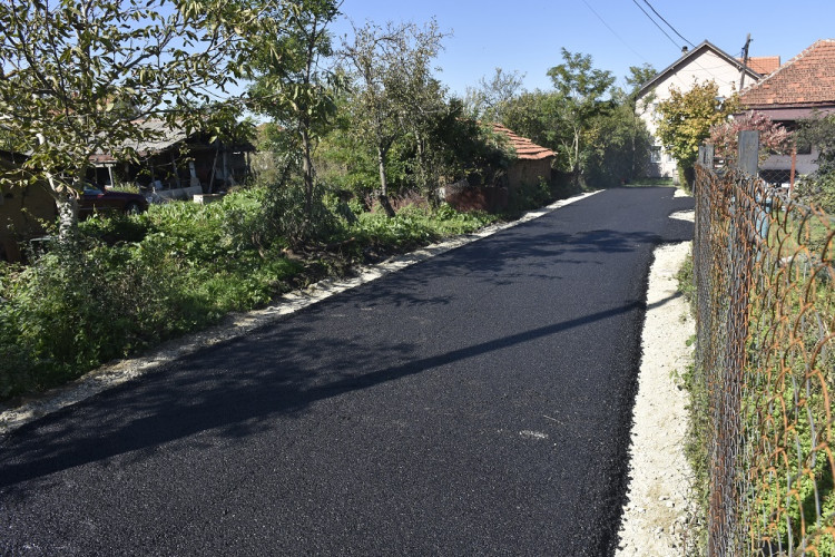 Asfaltiranje ulice u opštini Gračanica Asfaltiranje ulice u opštini Gračanica