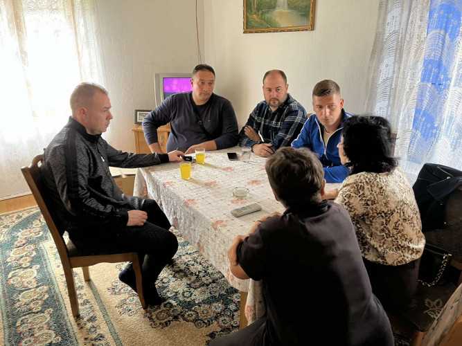 Joksimović i Šubarić obišli porodicu Ršić u Dobrotinu Joksimović i Šubarić obišli porodicu Ršić u Dobrotinu