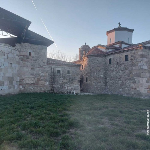 Crkva Svete Marije i manastir Svetog Kozme Etolskog