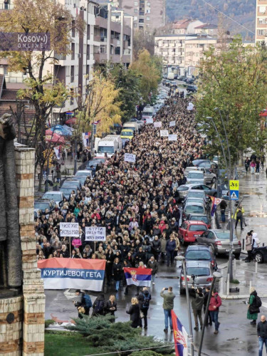 Majke Kosmeta na protestu u Severnoj Mitrovici Majke Kosmeta na protestu u Severnoj Mitrovici