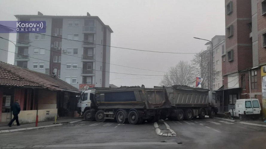 Barikada u Severnoj Mitrovici