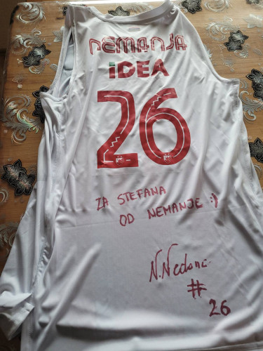 Dres Nemanje Nedovića