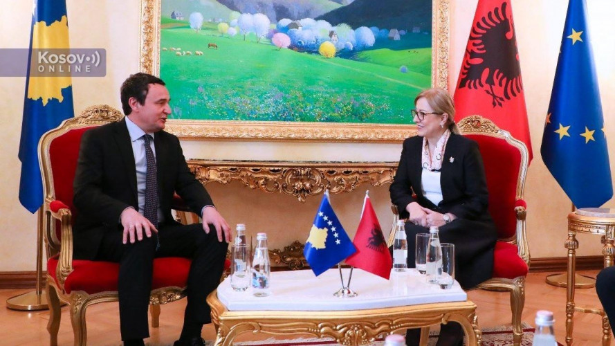 Aljbin Kurti i Ljindita Nikola