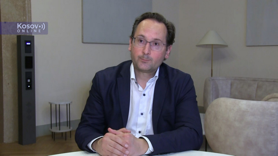 Andreas MInih poslanik Narodne partije Austrije i predsednik austrijskog društva "Prijatelja Kosova"