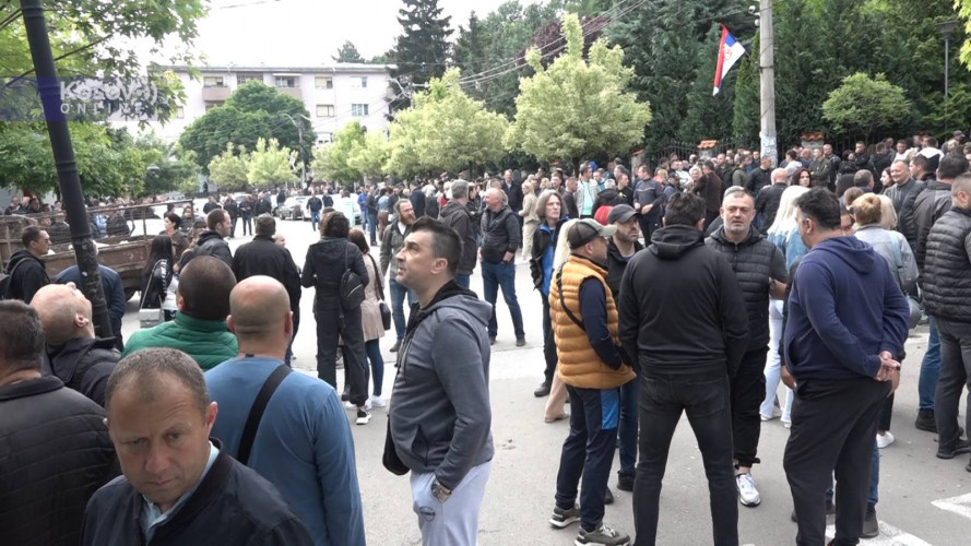 Protest u Zvečanu Protest u Zvečanu