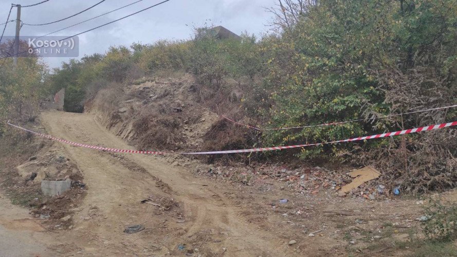 Obustava prokopavanja puta preko groblja u Severnoj Mitrovici Obustava prokopavanja puta preko groblja u Severnoj Mitrovici