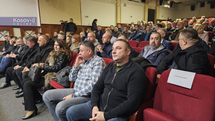 Petković sa Srbima sa Kosova