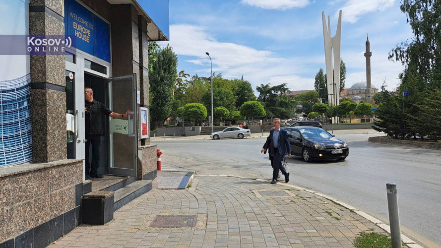 Ambasador Velike Britanije u Prištini Ambasador Velike Britanije u Prištini