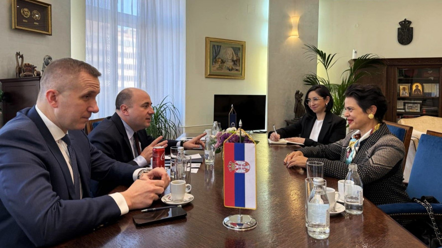 Dušan Kozarev sa generalnom sekretarkom Asocijacije karipskih država Noemi Espinozom Madrid