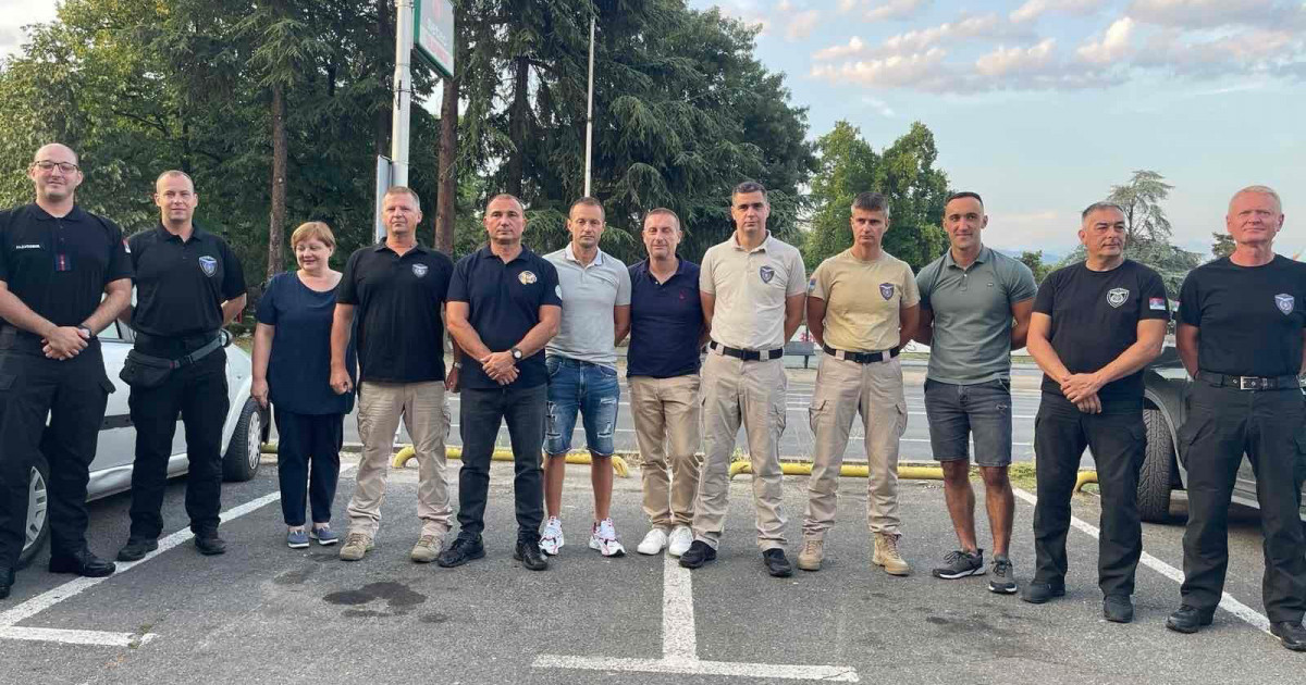 Tim MUP-a stigao u Srbiju nakon uspešnog gašenja požara u Severnoj ...