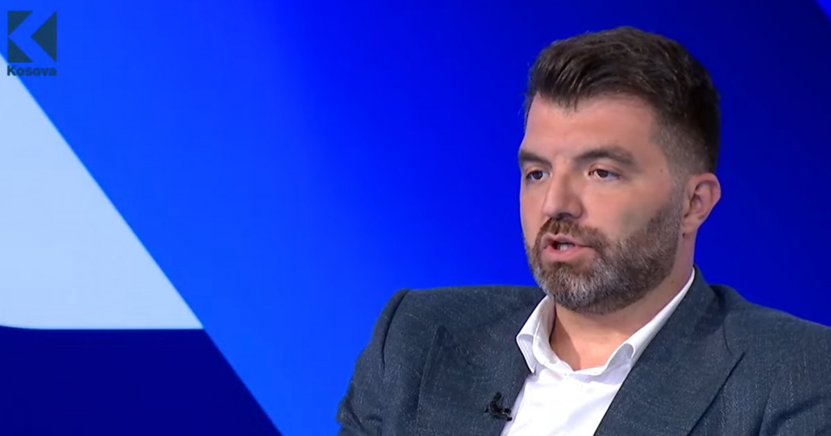 Sadiku: Konjufca zbija šale i manipuliše