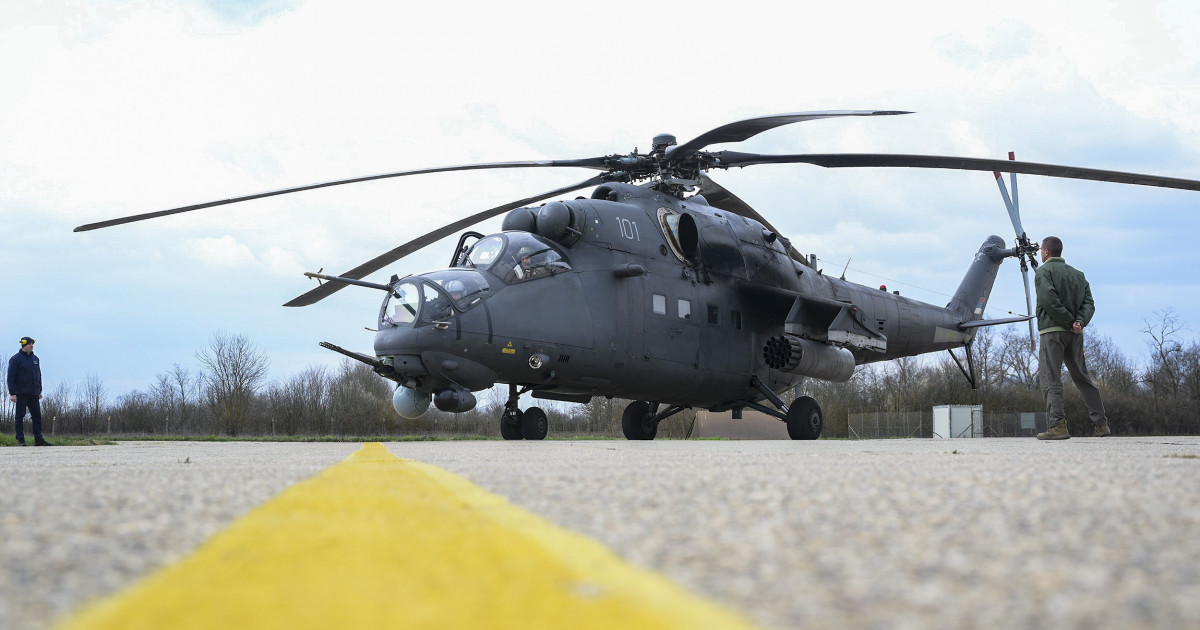 U toku borbena obuka pilota helikoptera Vojske Srbije