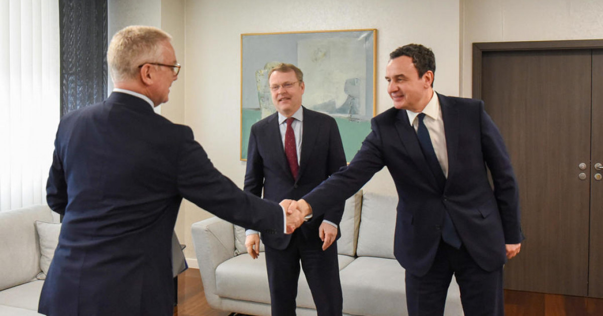 Oebs: Kamp sa zvaničnicima Kosova o poštovanju jezičkog propisa i pristupu obrazovanju