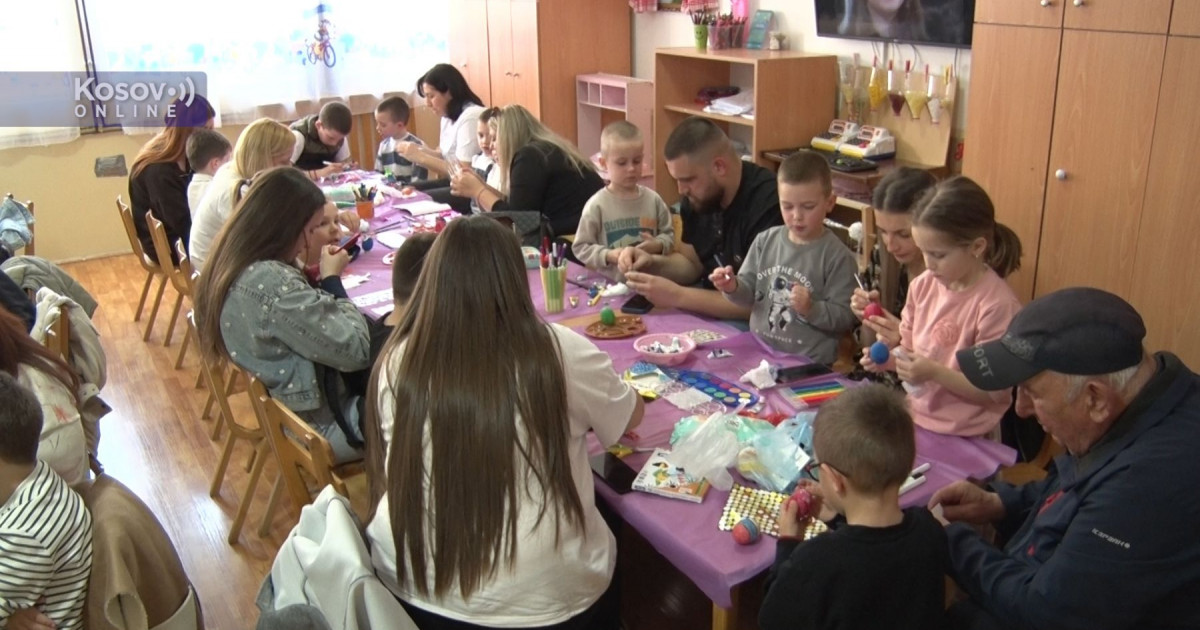 (Foto) U vrtićima „Šarsko lane” u Štrpcu i Jažincu održane uskršnje radionice