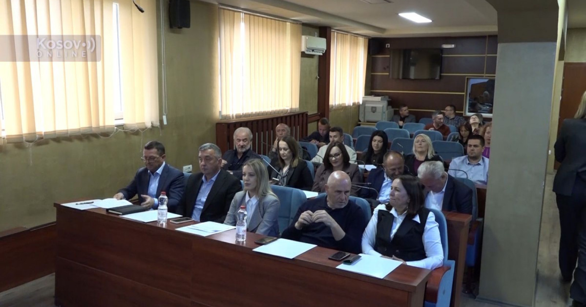 (Video) SO Leposavić ukinula odluku o toplom obroku i formirala radnu grupu; Todić: Štitimo interese opštine