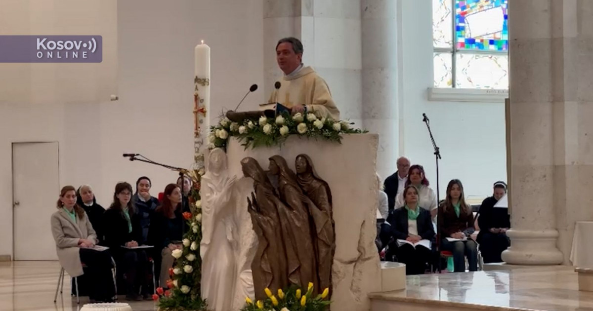 Uskršnja misa u prištinskoj katedrali: Ratovi su delo anarhista, a ne Boga