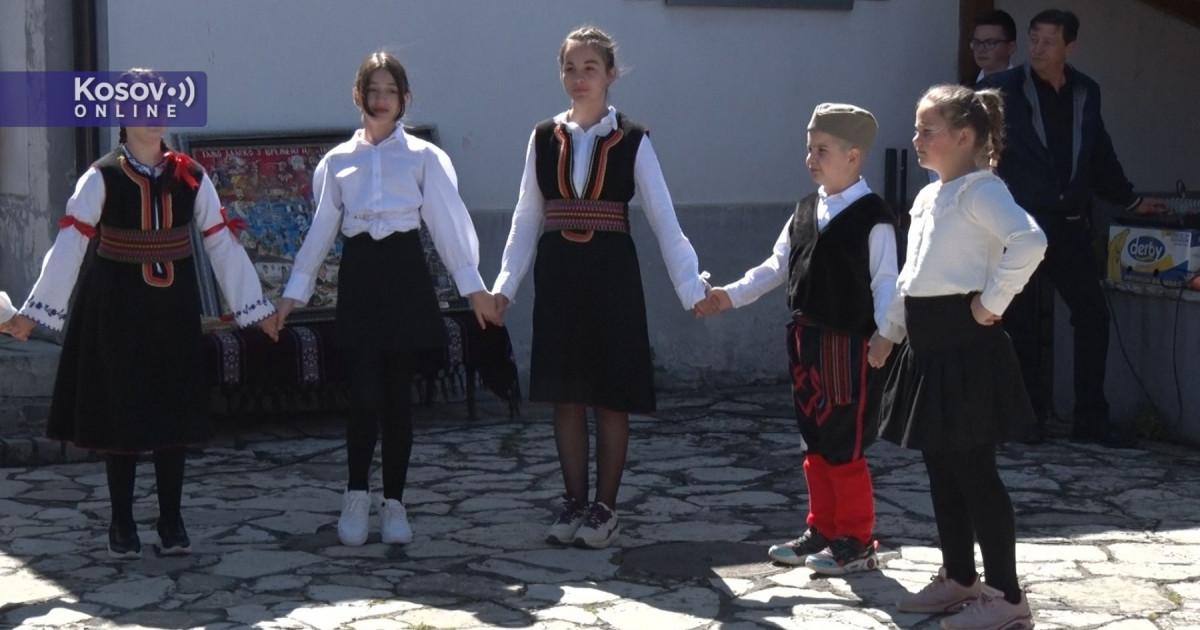 (Video) Manifestacija „Čuvari tradicije“ u Prištini: Da sačuvamo običaje i naš grad