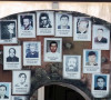  Fotografije nestalih na instalaciji "Missing" u Gračanici