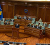 Aljbin Kurti u Skupštini