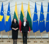 Vjosa Osmani i Ingrid Simonite