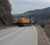 Srbi sa severa postavljaju barikade