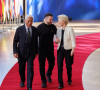 Antonio Košta Volodimir Zelenski i Ursula fon der Lajen