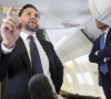 Džej Di Vens u avionu