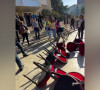 Tirana, Edi Rama, prevrnute stolice
